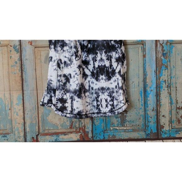 Lotto Italian Sport Design Women Small Black White Batik Mesh Racerback Tank Top - Picture 5 of 10